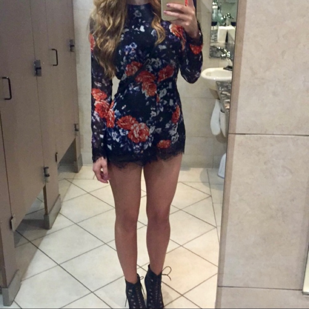 Floral romper - Picture 3 of 4